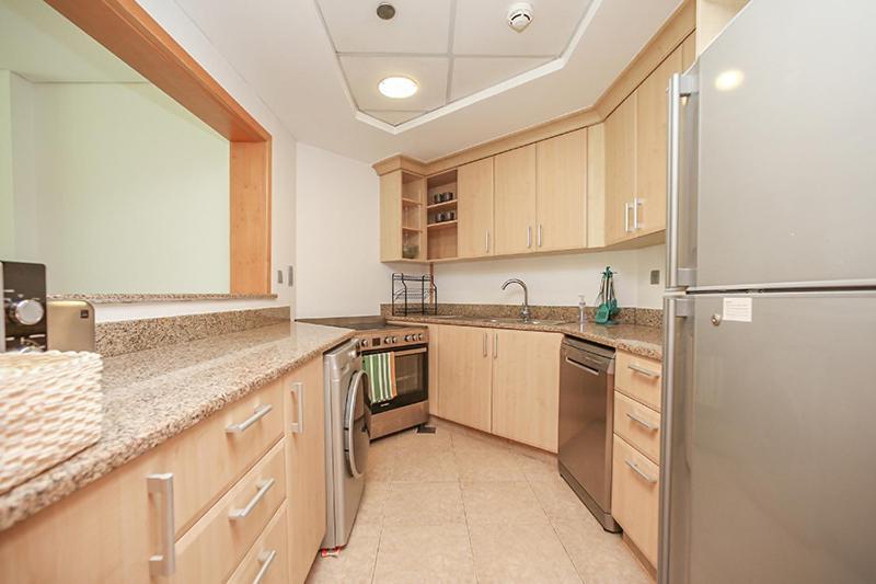 Bright Cosy One Bed - Palm Jumeirah Shoreline Apartment